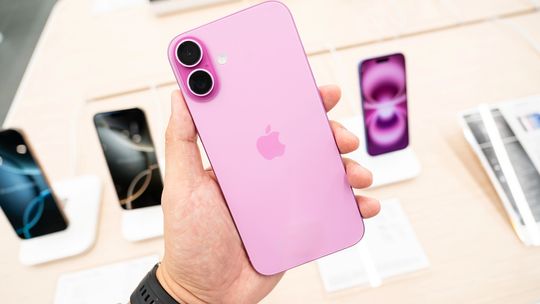iPhone 16 Plus a konkurencja – czy warto przesiąść się z Androida?