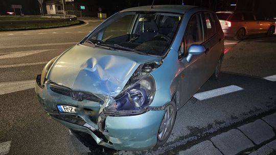 Iskrzynia. Zderzenie KIA i Hondy na DK19