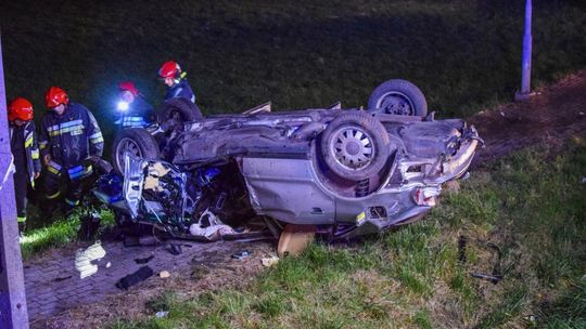 IWONICZ: Dachowanie na DK28. Jedna osoba zginęła