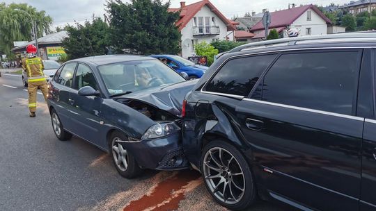 ? Iwonicz/DK28. Zderzenie dwóch samochodów, dwie osoby w szpitalu