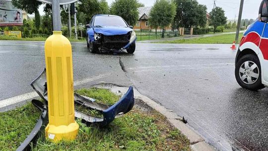 Iwonicz. Zderzenie samochodów na "krzyżówkach" [AKTUALIZACJA: Winny 18-latek]