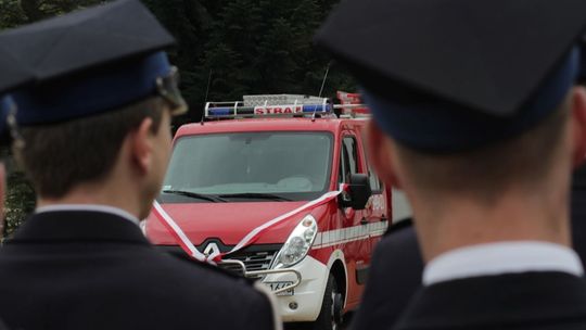 IWONICZ-ZDRÓJ: Nowy strażacki wóz przekazany ochotnikom