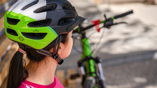 Jak dobrać odpowiedni kask rowerowy?