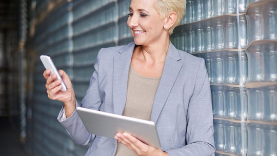 Jak inwestować w złoto? Poznaj dostępne sposoby