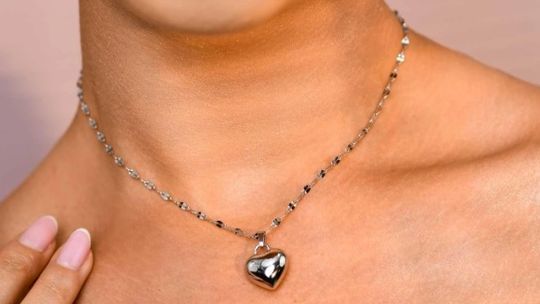 Jak odróżnić srebro od stali chirurgicznej?