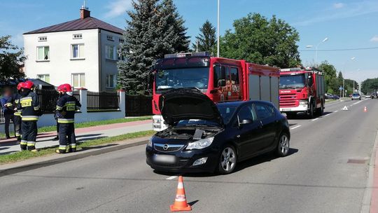 JEDLICZE: Kolizja ciężarówki z samochodem osobowym