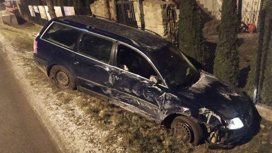 ? Jedlicze. Wjechał do rowu i uciekł. Policjanci go namierzyli po kilku chwilach