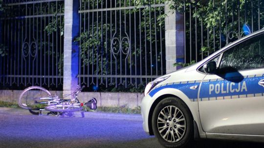 JEDLICZE: Zderzenie roweru i samochodu. Rowerzysta pijany, kierowca uciekł