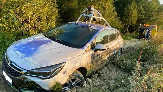 "Jeżeli to możliwe - zawróć". Nawigacja źle pokierowała kierowcę Google