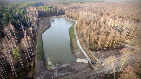 Jeziora w podkarpackich lasach. Nie służą jednak rekreacji, to zbiorniki retencyjne