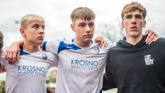 Junior Starszy Karpat MOSiR Krosno z kolejnym triumfem w Makroregionie U19! Pokonali Hutnik Kraków