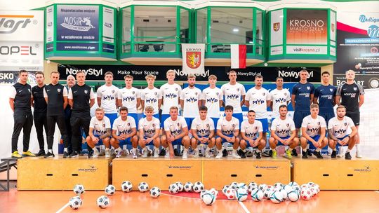 Karpaty Krosno gotowe na sezon 2025/2026! Wielka prezentacja drużyn za nami