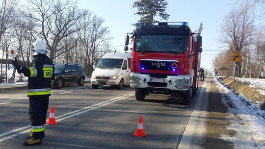 KLIMKÓWKA: Zderzenie dwóch samochodów dostawczych