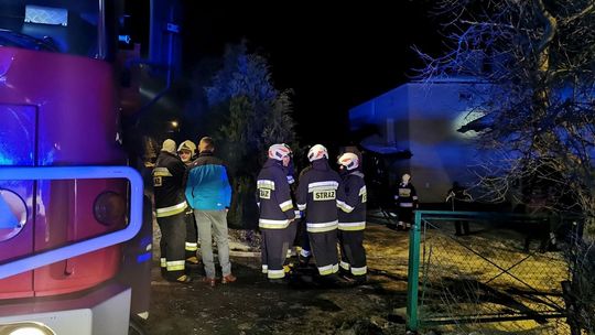 Kolejna sprawna akcja strażaków. Pożar w jednym z domów w Lubatowej