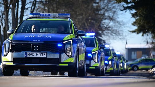 Kolejne nowoczesne radiowozy dla podkarpackiej Policji. Nowe auta także dla funkcjonariuszy z Krosna Kolejne nowoczesne radiowozy dla podkarpackiej Policji. Nowe auta także dla funkcjonariuszy z Krosna