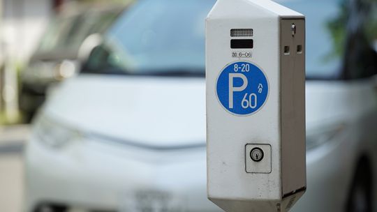 Kolejne oszustwo. Skanujesz kod QR na parkingu i tracisz pieniądze