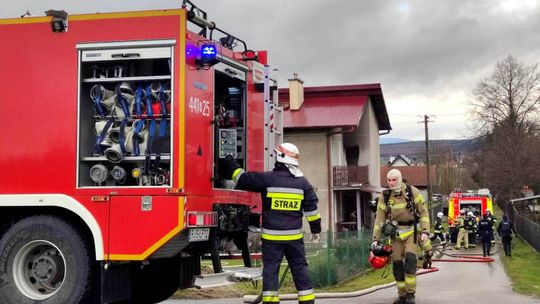 Kolejny poważny pożar w powiecie jasielskim. Ranny 30-latek