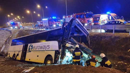 ? Kolejny tragiczny wypadek autokaru na A4