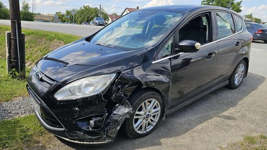 Kolizja na DK19 w Rogach