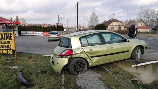 Kolizja na Rzeszowskiej. Zderzenie dwóch samochodów