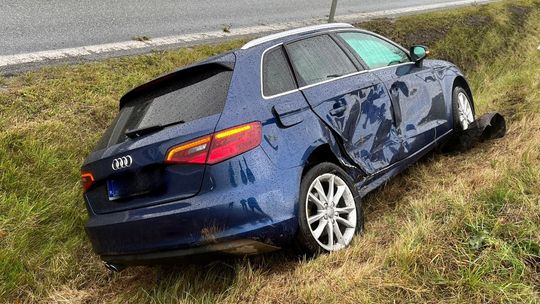 Kolizja Opla i Audi w Teodorówce