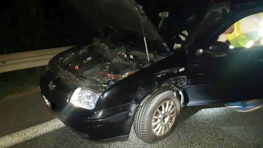 Kolizja volkswagena i hondy w Zboiskach na DK19