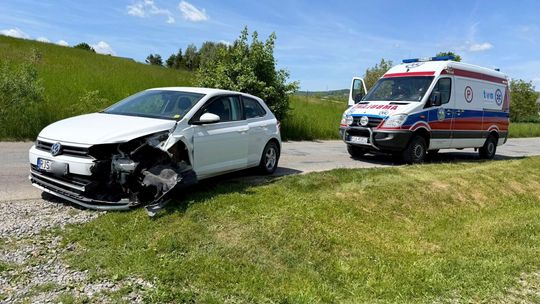 Kolizja w Komborni. Potrzebna pomoc medyków, jeden z kierowców nietrzeźwy