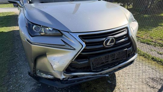 Kolizja w Odrzykoniu. Zderzenie Renault z Lexusem