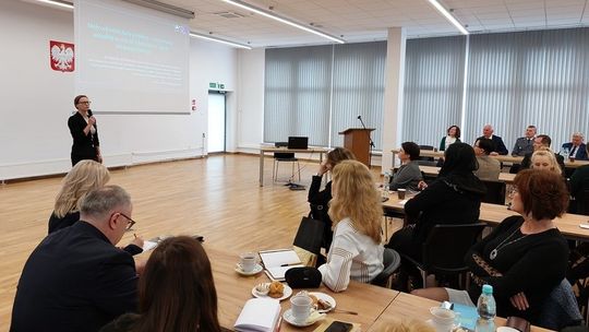 Konferencja na temat problematyki kryzysów samobójczych wśród młodzieży