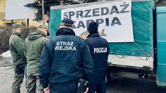 Kontrolowali punkty sprzedaży karpi