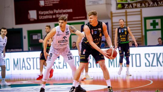Koszykówka: Miasto Szkła Krosno - Decki Pelplin