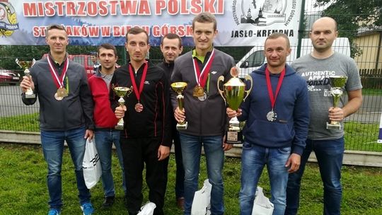 KREMPNA: Dobry występ strażaków z Krosna w biegach przełajowych