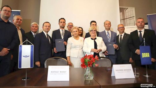 Krok milowy dla Krosna i regionu. Rusza remont linii kolejowej i obniżenie torów