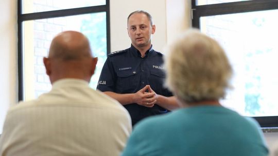 Krośnieńscy policjanci apelują! W ostatnich dniach jest zwiększona aktywność oszustów