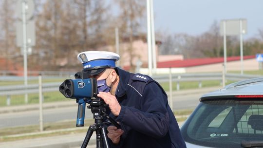 Krośnieńscy policjanci walczą z piratami drogowymi. W ciągu trwania akcji "Prędkość" zatrzymano ich 113