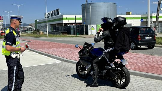 Krośnieńska policja skontrolowała 76 kierowców jednośladów i zatrzymała 7 dokumentów