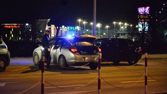 KROSNO: 18-latek nie zatrzymał się do kontroli. Po pościgu wjechał w radiowóz