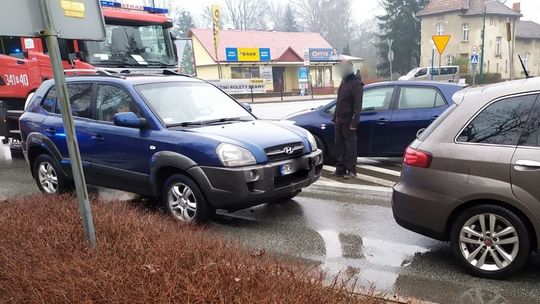 KROSNO: 34-latek Hyundaiem najechał na tył Fiata