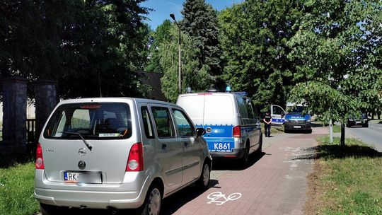 ? Krosno. 65-latek najechał oplem na tył policyjnego radiowozu