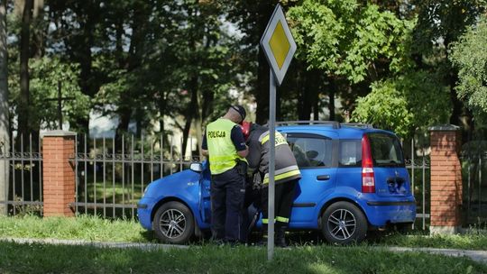 KROSNO: 75-latek potrącił na przejściu 69-latkę