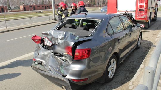KROSNO: Betoniarka najechała na tył Volkswagena