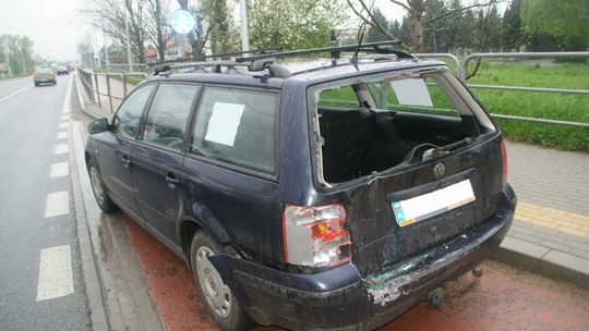KROSNO: Ciężarówka wjechała w samochód osobowy