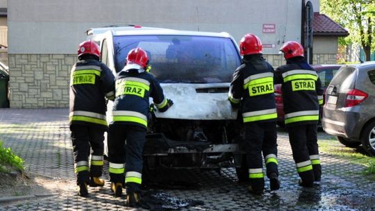 KROSNO: Dwa Ople uszkodzone w pożarze