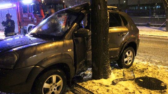 KROSNO i okolice: Marznący deszcz i seria kolizji na drogach