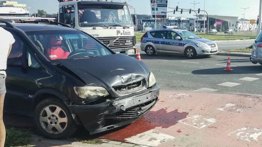 KROSNO: Jazda pod prąd zakończona kolizją