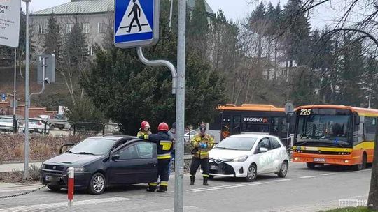 Krosno. Jedna osoba ranna w kolizji na Legionów