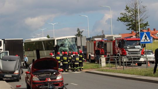 KROSNO: Karambol w ciągu drogi krajowej 28