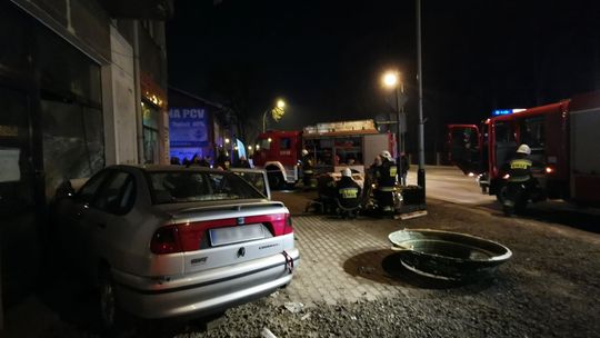 KROSNO: Kierowca wjechał samochodem w kamienicę przy ulicy Krakowskiej