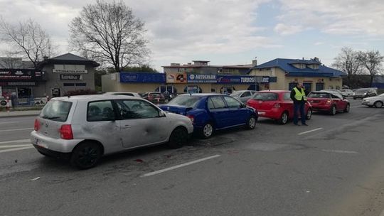 KROSNO: Klasyczne najechanie na tył na ulicy Krakowskiej