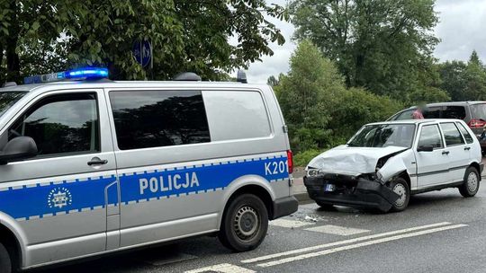 Krosno. Najechał na tył policyjnego radiowozu [AKTUALIZACJA]